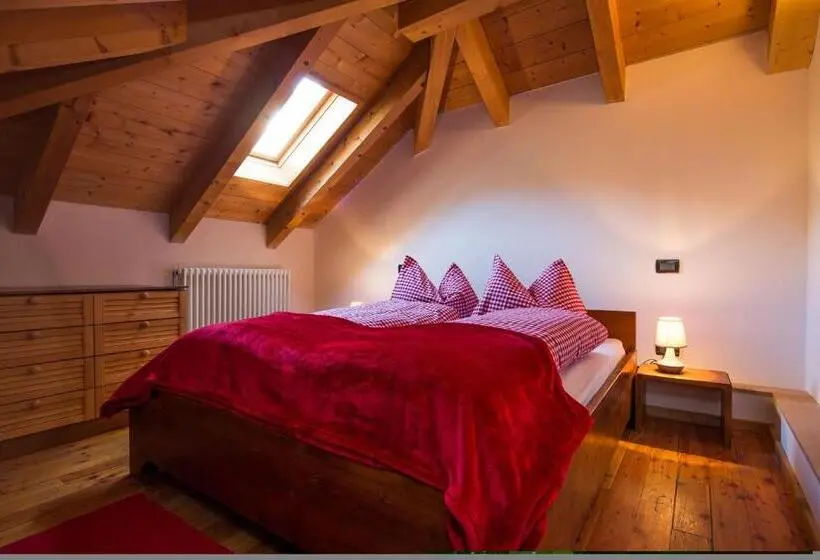 Huoneisto 4 Makuuhuonetta, Stelvio Residence