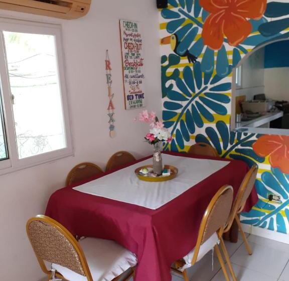Кровать в Общей Комнате, Taca Tucan Hostel
