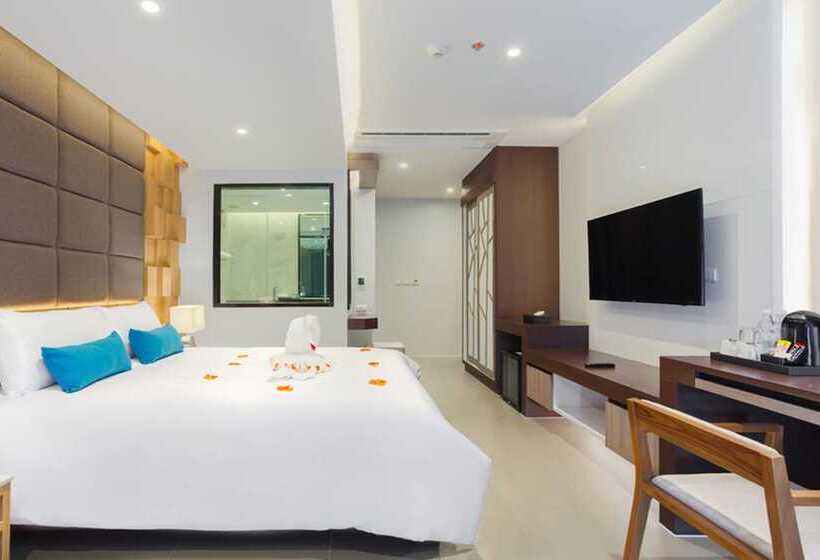 디럭스 룸, The Marina Phuket