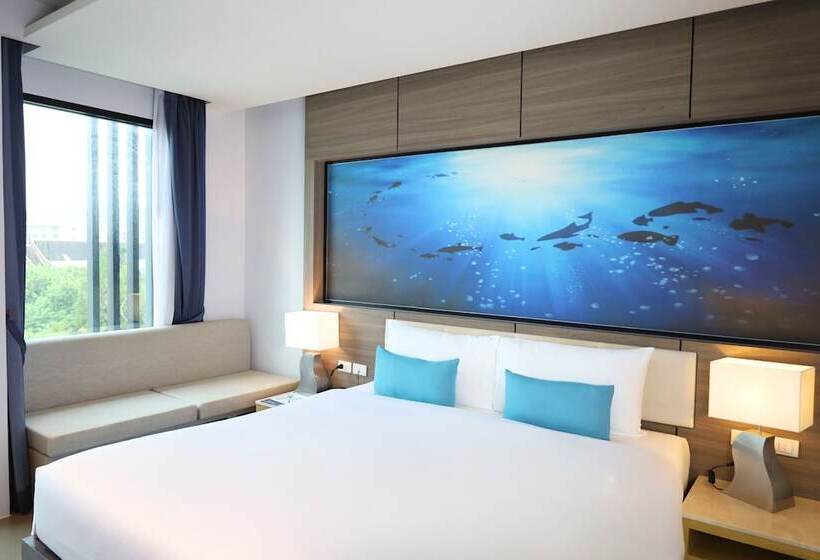 디럭스 룸, The Marina Phuket