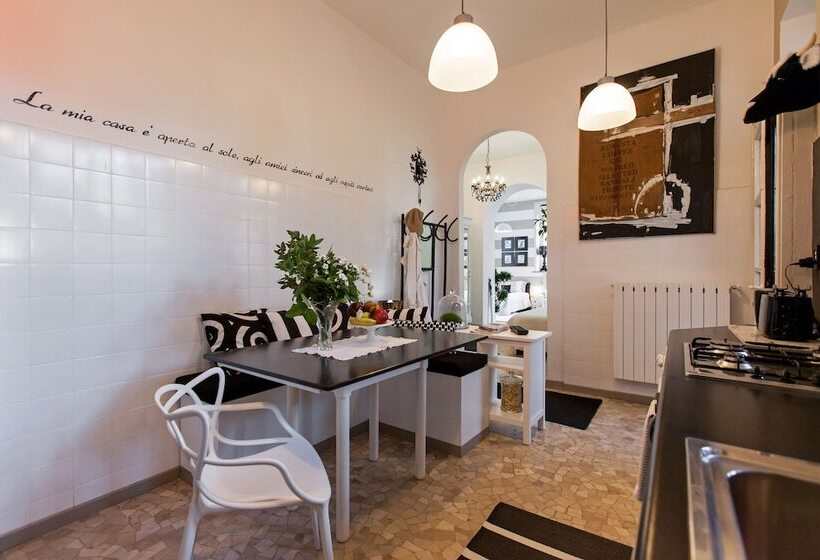 آپارتمان لوکس 1 خوابه, Villa Aida