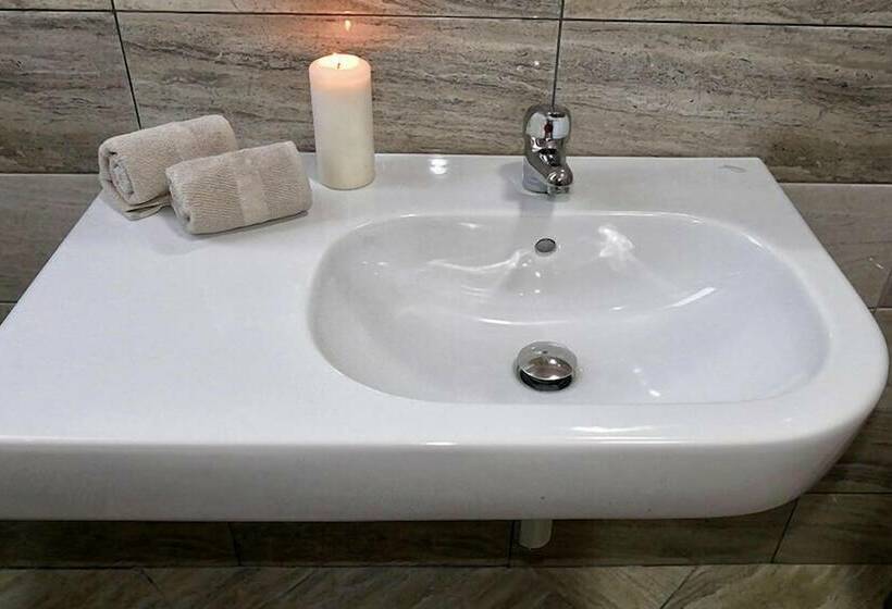 اتاق لوکس, Cairoli Exclusive Rooms & Suite