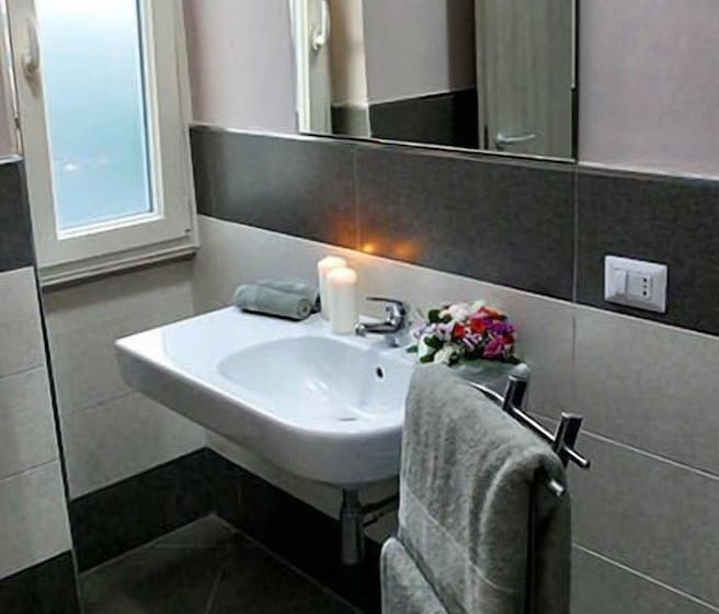 اتاق لوکس با تخت بزرگ, Cairoli Exclusive Rooms & Suite