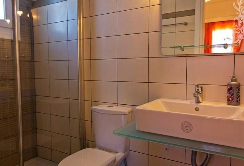 Triple Room Sea View, Rooms & Apartments Archontou