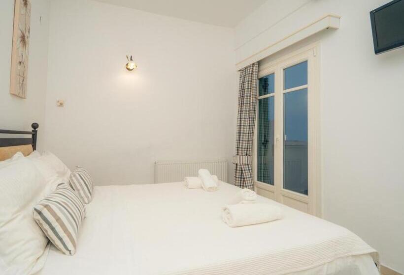 Family flat with sea view, Rooms & Apartments Archontou