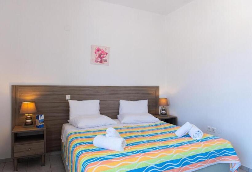 스탠다드 룸, Rooms & Apartments Archontou