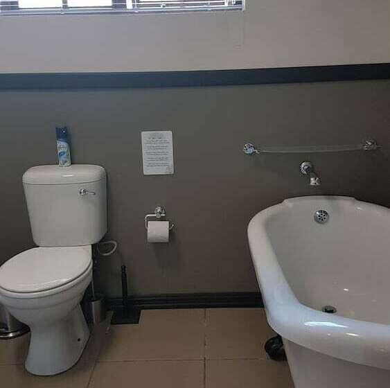 스탠다드 룸, Haggards On Hilldrop