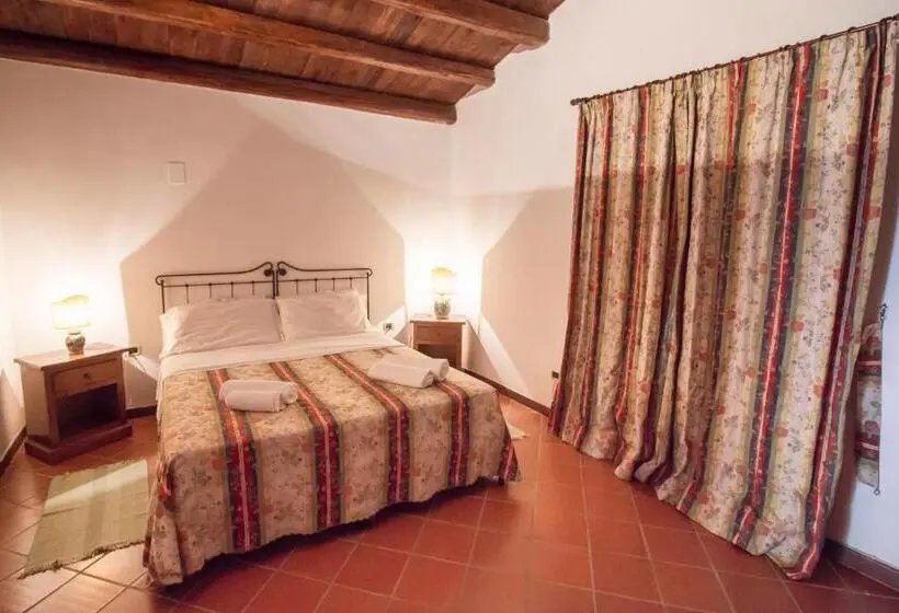 Perhesviitti, Agriturismo Tarantola