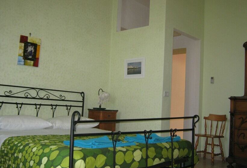 スタンダードルーム, B&b Mare Di S. Lucia