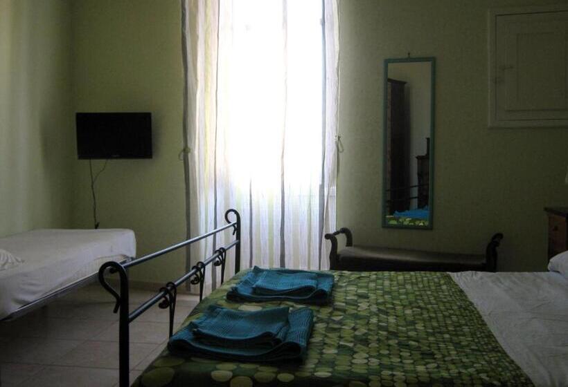 オーシャンビュースタンダードルーム, B&b Mare Di S. Lucia