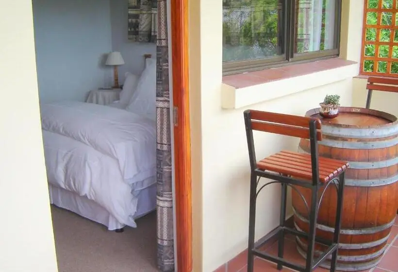 スタンダードルーム, Cedar Lodge Guest House