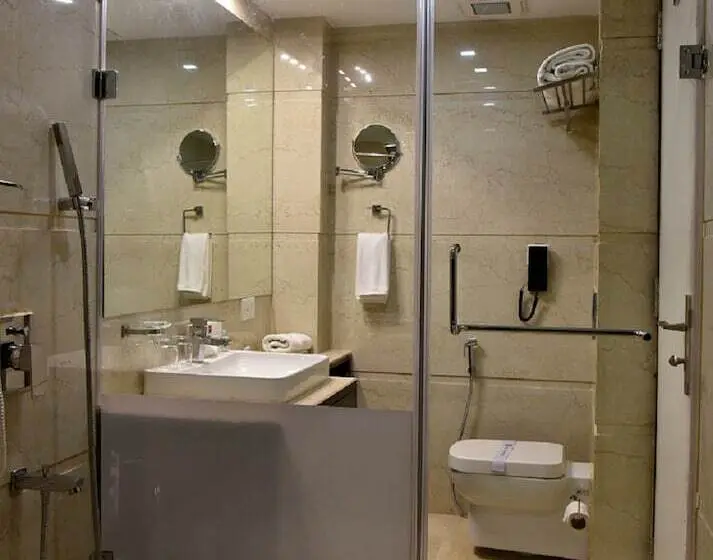 デラックスルーム, Clarks Inn Suite Gwalior