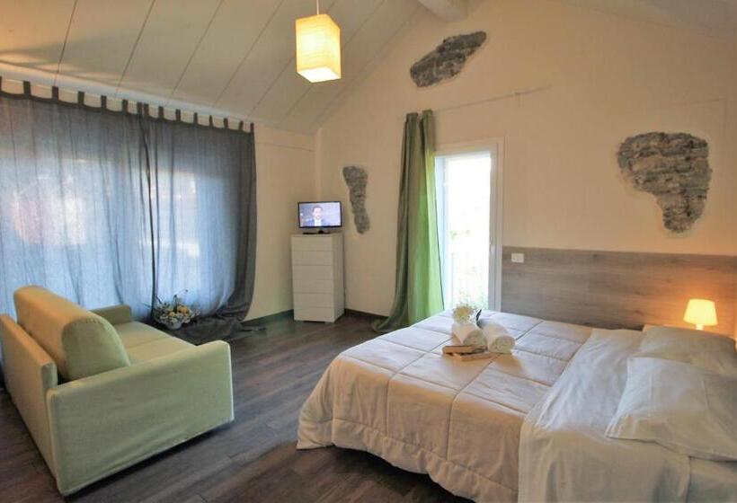 استودیوی استاندارد, Residence Felice