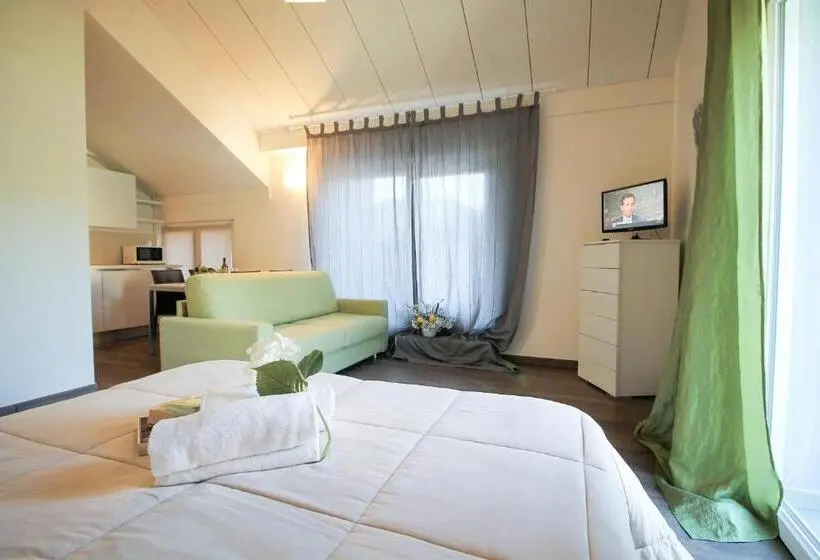 Standard-studio, Residence Felice