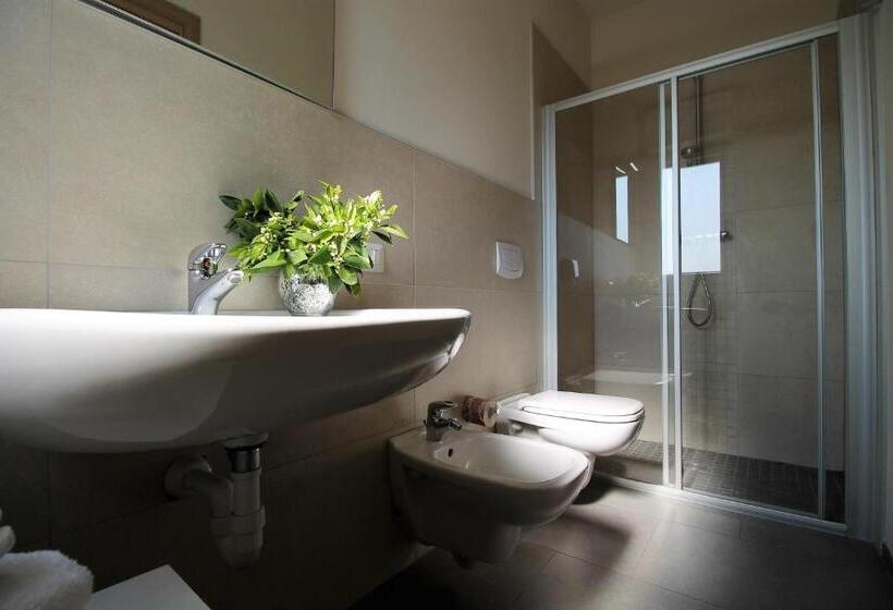 带露台两卧公寓, Residence Felice