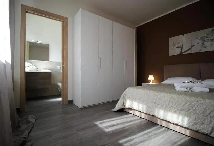 Huoneisto 2 Makuuhuonetta Terassi, Residence Felice