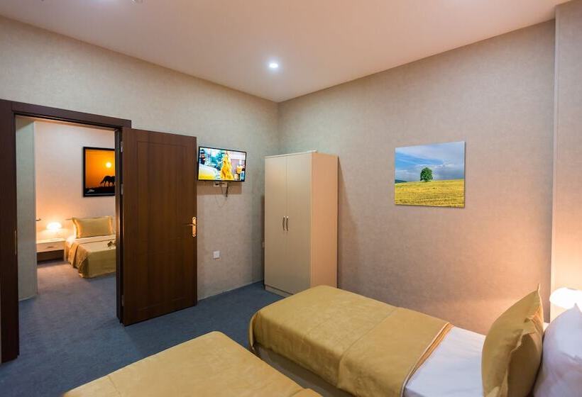 Economy Quadruple Room, Riva 