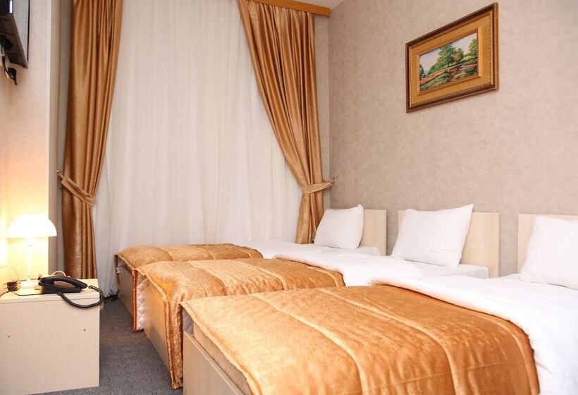 اتاق استاندارد سه نفره, Riva 