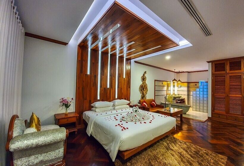 سوییت جونیور با چشم‌انداز استخر, The Night