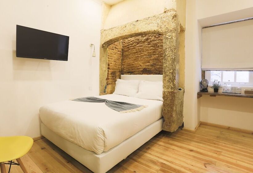 سوییت خانوادگی, 262 Boutique