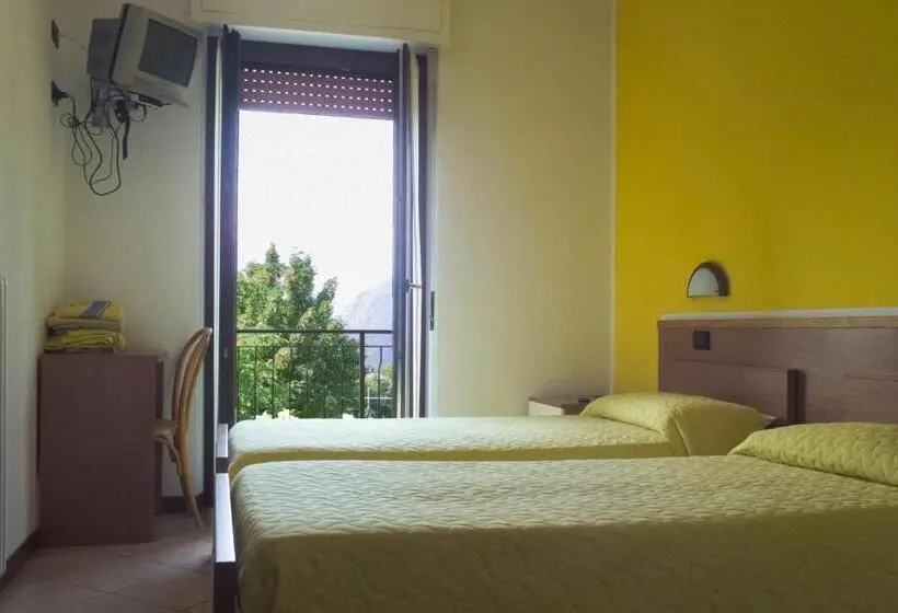 Standard Yhden Hengen Huone, Albergo Ristorante Innocenti
