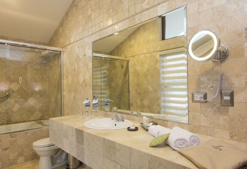 بنگله خانوادگی, Del Pilar Ollantaytambo