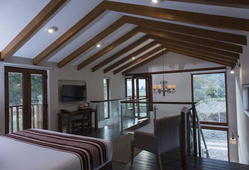 بنگله خانوادگی, Del Pilar Ollantaytambo