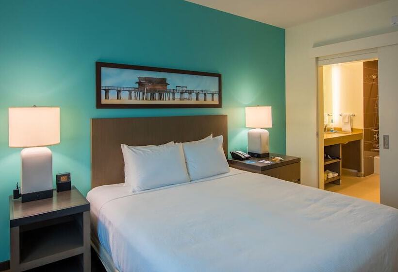 스탠다드 룸 더블 침대, Hyatt House Naples 5th Avenue