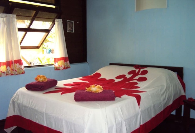 اتاق پایه با سرویس بهداشتی مشترک, Pension Les Trois Cascades