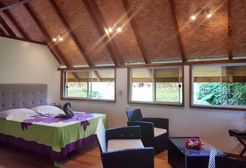 بانگلوی لوکس, Pension Les Trois Cascades