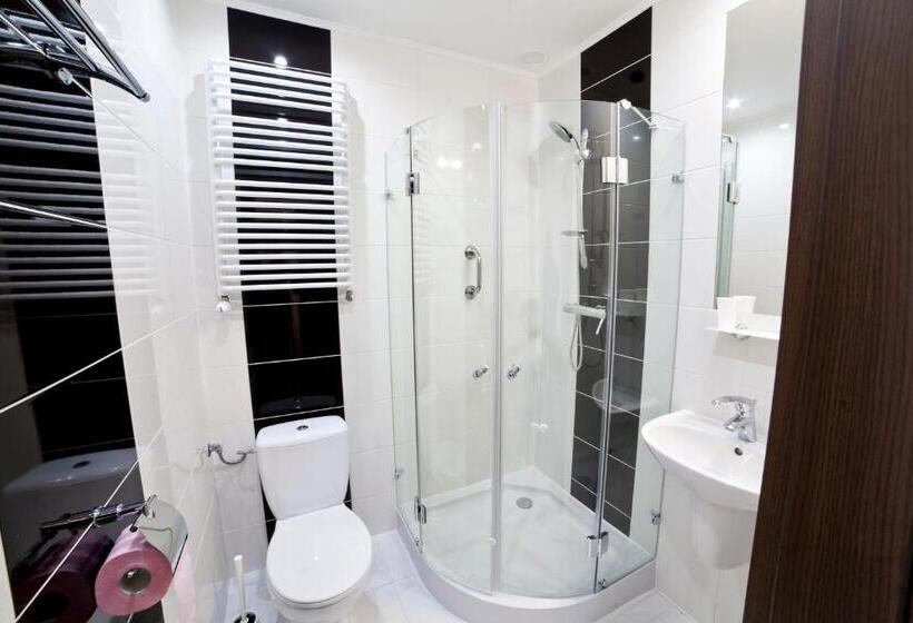 스탠다드 트리플 룸, Porto