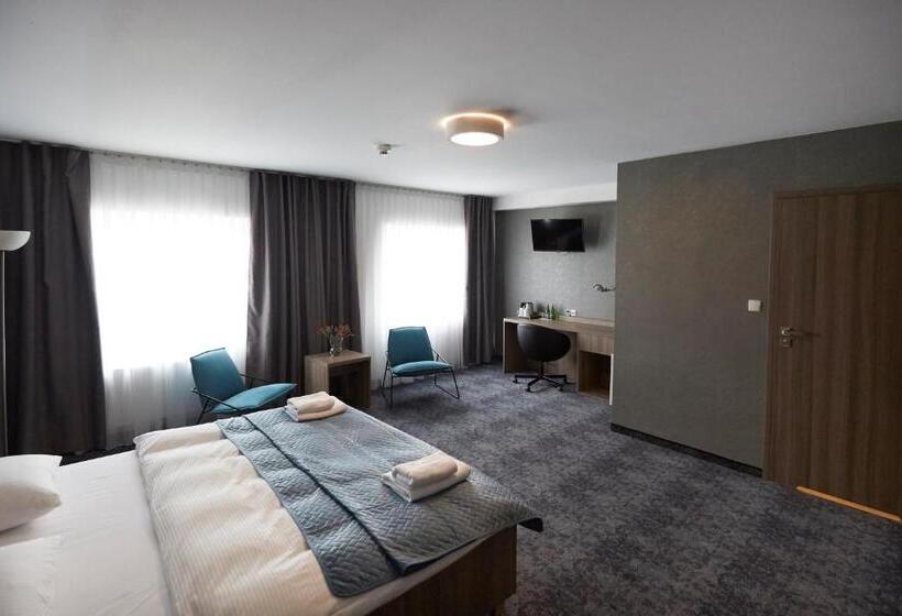 디럭스 룸, Porto