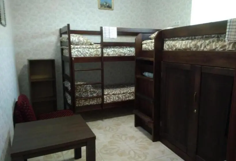 Habitació Estàndard, Parasolka