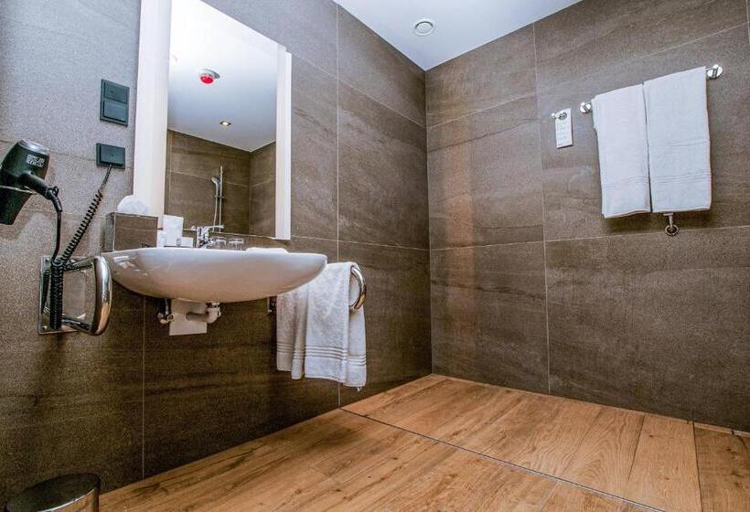 Номер Стандарт, Ac Hotel By Marriott Wroclaw