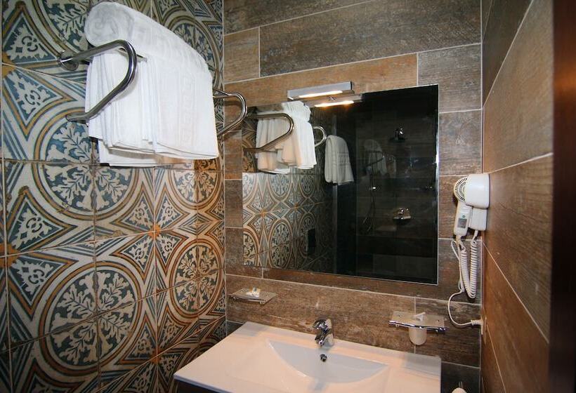 1 Bedroom Comfort Apartment, Boutique Restaurant Gloria