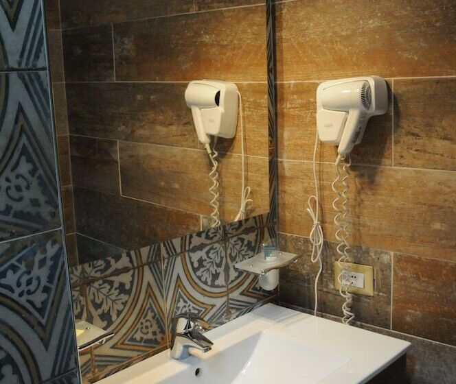 Comfort Single Room, Boutique Restaurant Gloria