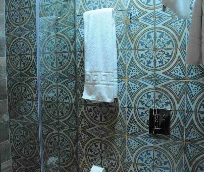 חדר קומפורט יחיד, Boutique Restaurant Gloria