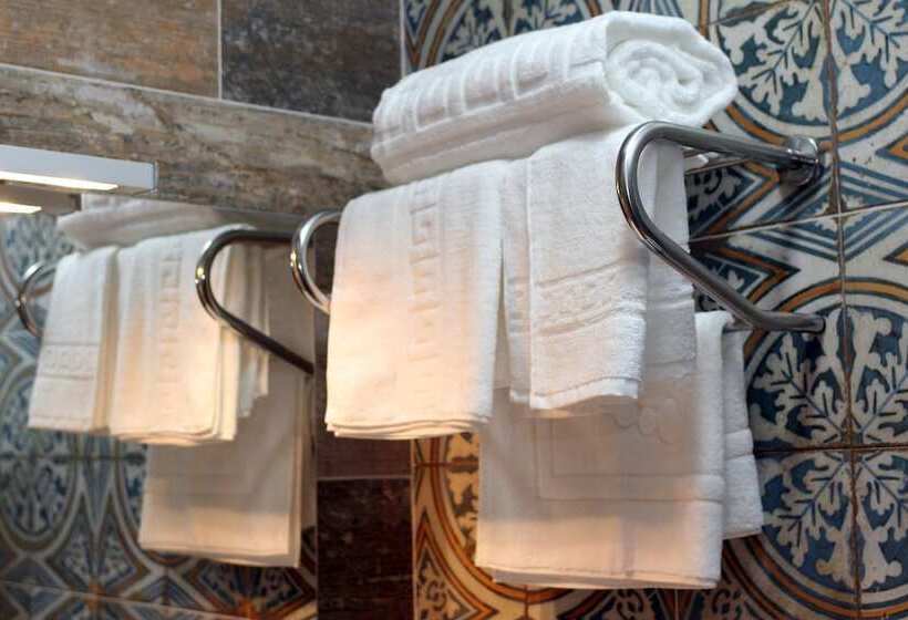 חדר קומפורט יחיד, Boutique Restaurant Gloria