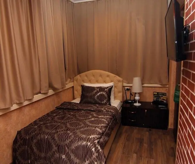 Comfort Single Room, Boutique Restaurant Gloria