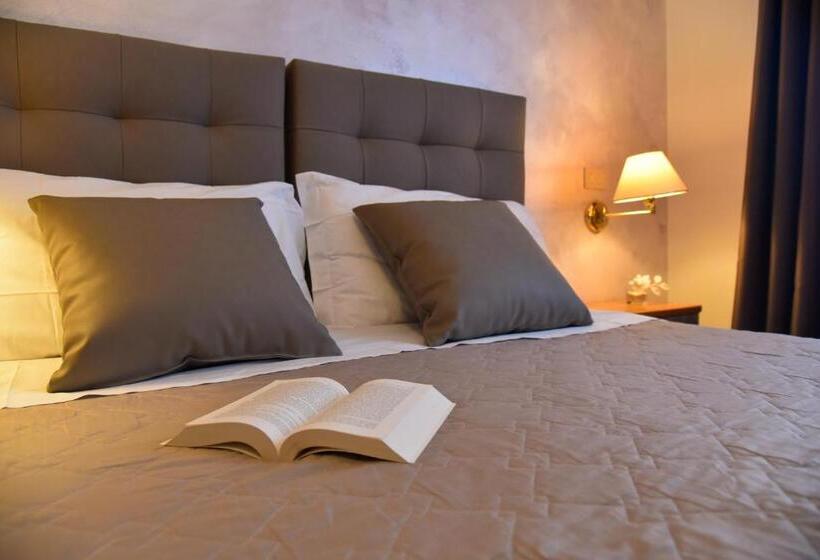 豪华房间, Crystal