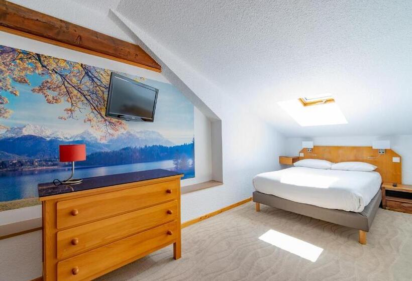 Семейный Номер, Hôtel Beau Site