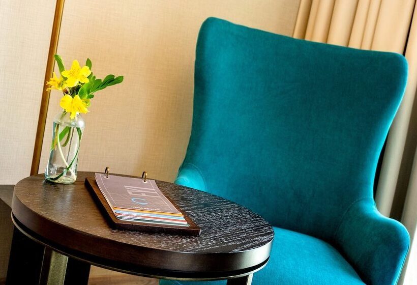 Номер Deluxe, Hyatt Centric San Isidro Lima