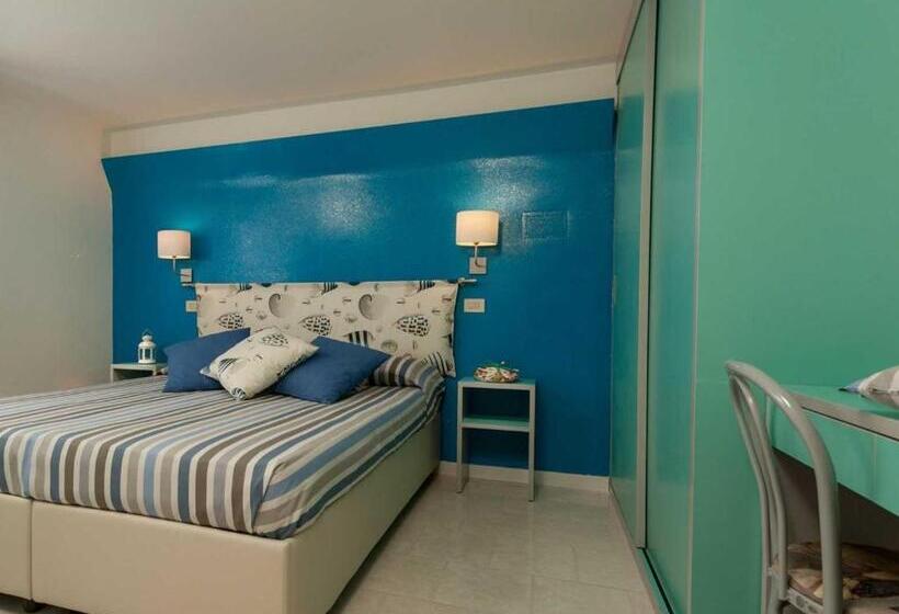 חדר סטנדרט, Mon Pays