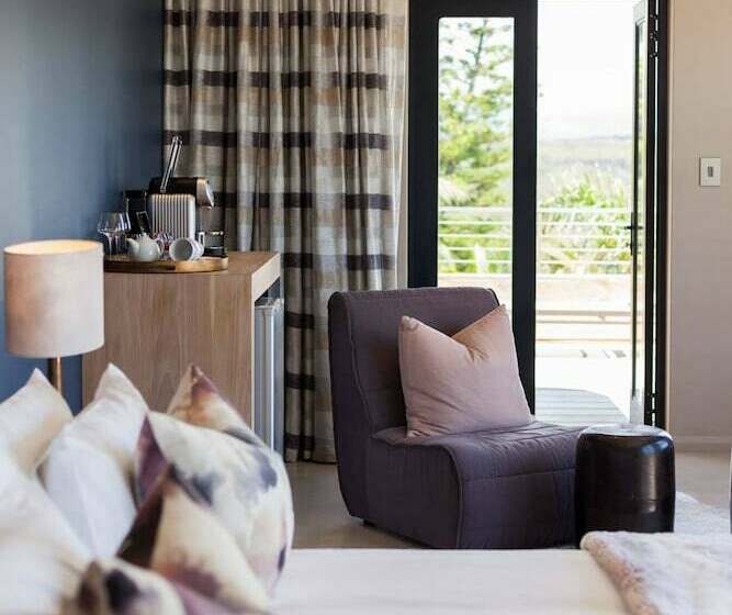 غرفة ديلوكس مطلّة علي البحر, Sky Villa Boutique Hotel By Raw Africa Collection