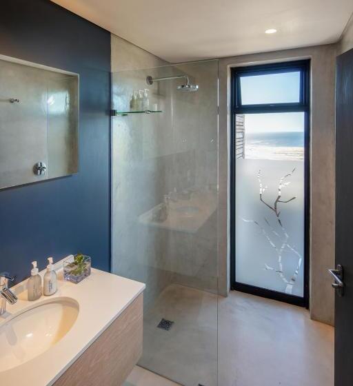 غرفة قياسية سرير كينج, Sky Villa Boutique Hotel By Raw Africa Collection