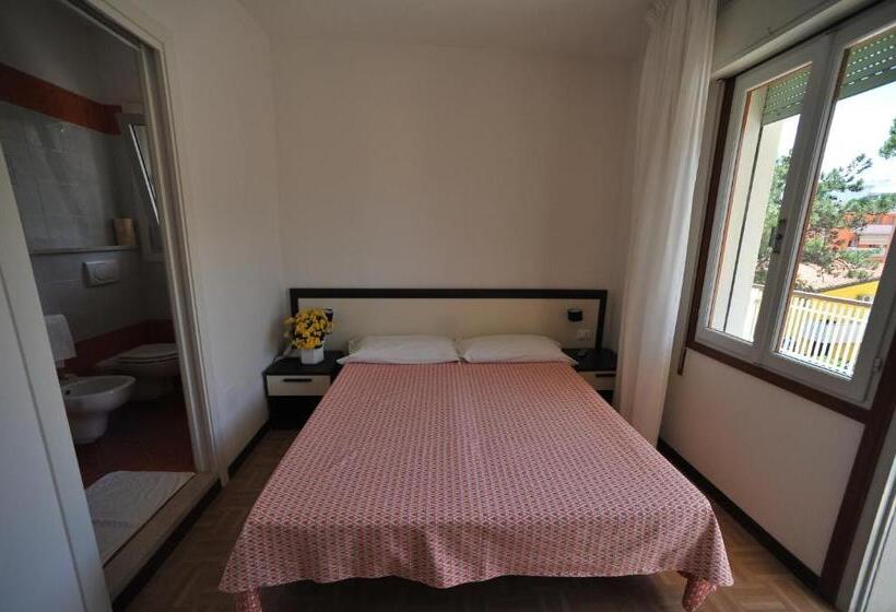 经济房, Villa Aspe