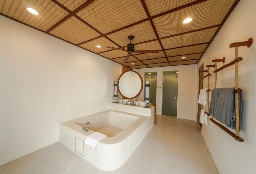 オーシャンビュー２ベッドルームヴィラ, The Royal Sands Koh Rong