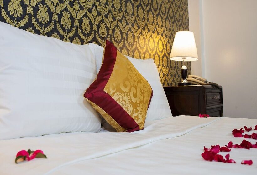 Quarto superior, Phuong Trang