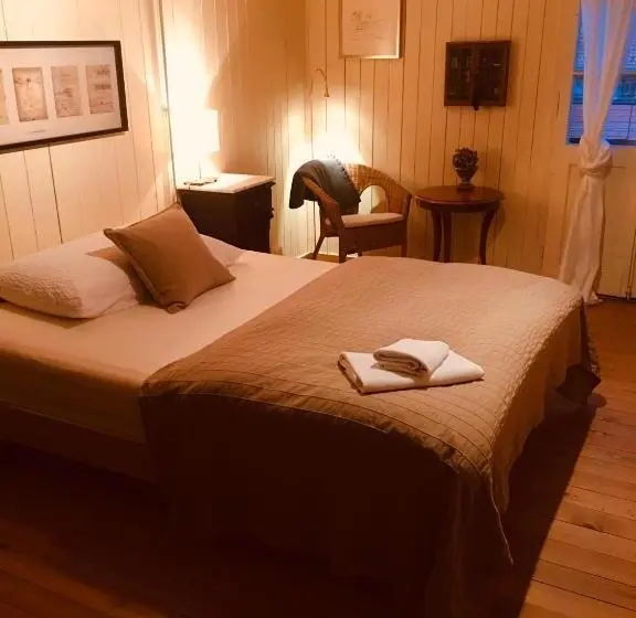 Habitació Estàndard Individual Bany Compartit, B&b Bären