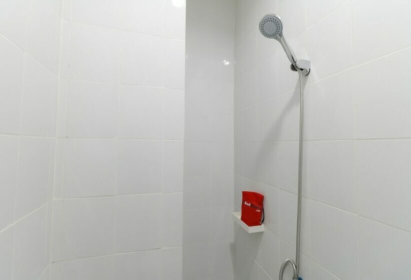 Номер Стандарт, Reddoorz Plus @ Kapuk Business Park